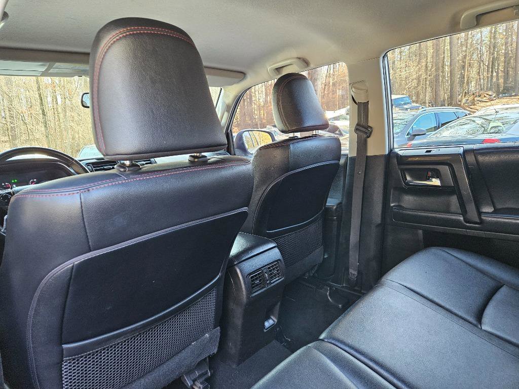 Used 2021 Toyota 4Runner TRD Off-Road Premium image 29