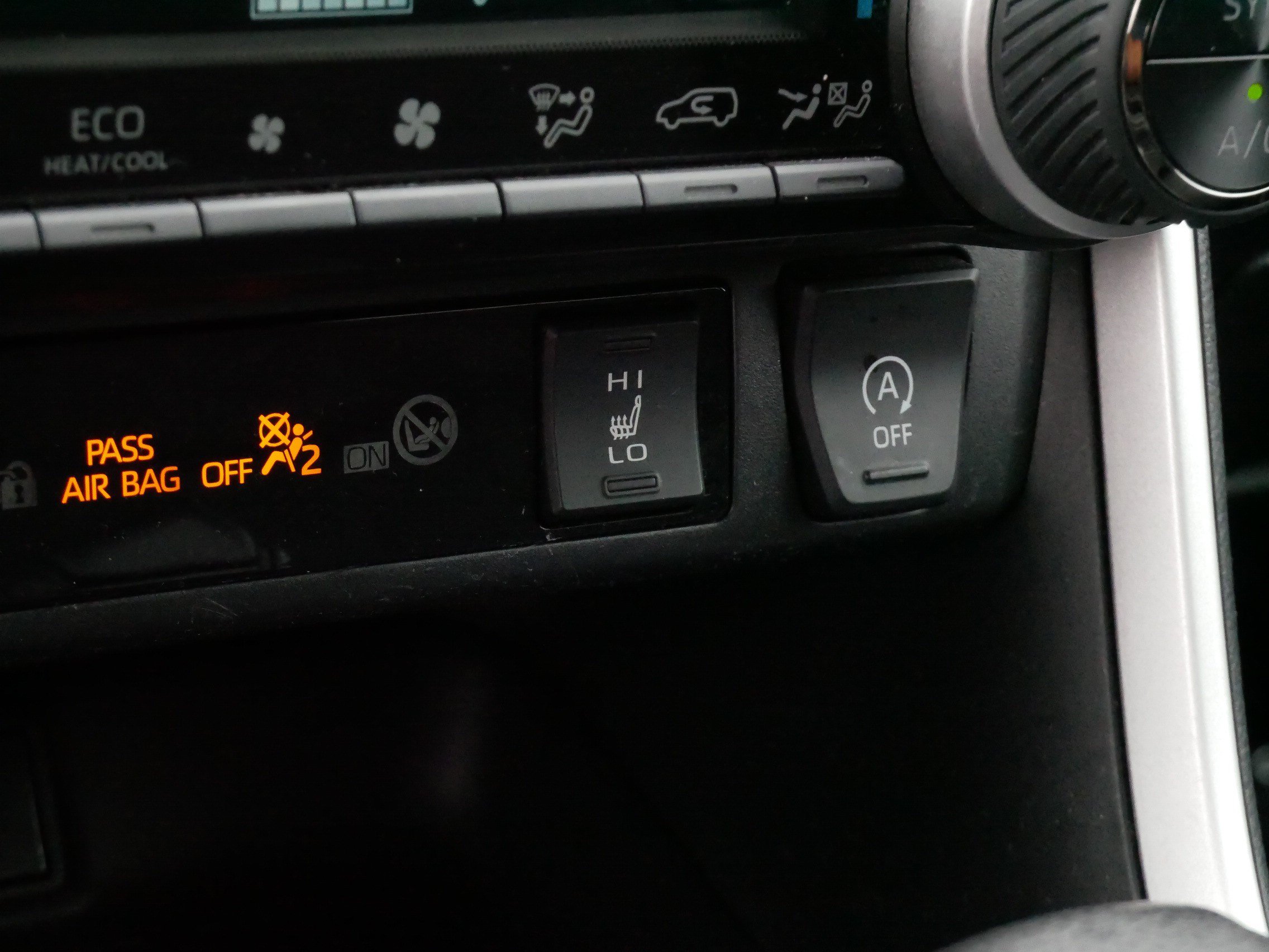 Certified 2024 Toyota RAV4 XLE w/ Weather Package AWD/4WD image 29