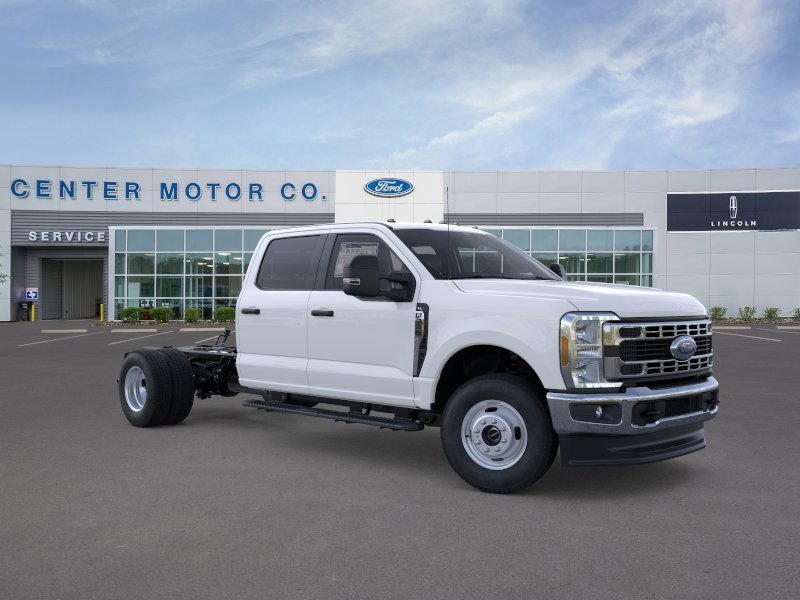 New 2026 Ford F350 4x4 Crew Cab DRW Super Duty image 7