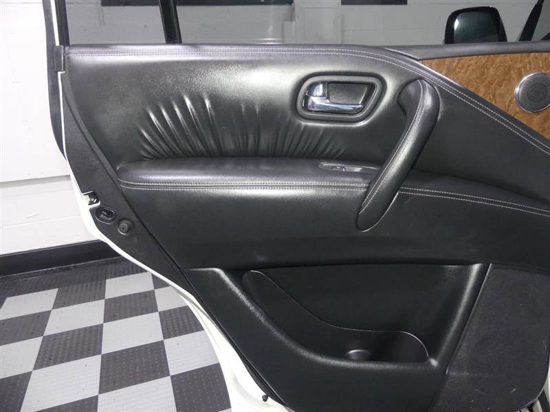 Used 2017 INFINITI QX80 4WD w/ Driver Assistance Package image 26