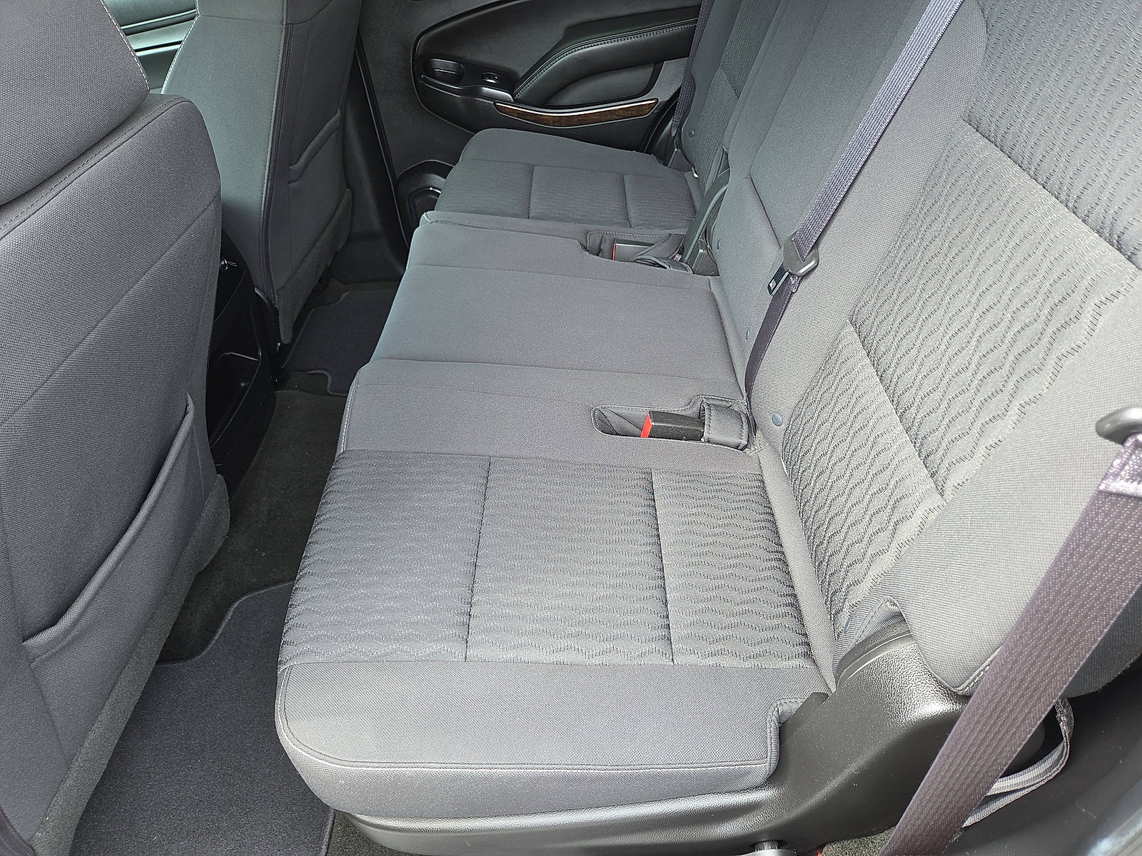 Used 2017 Chevrolet Tahoe LS w/ Enhanced Driver Alert Package image 23