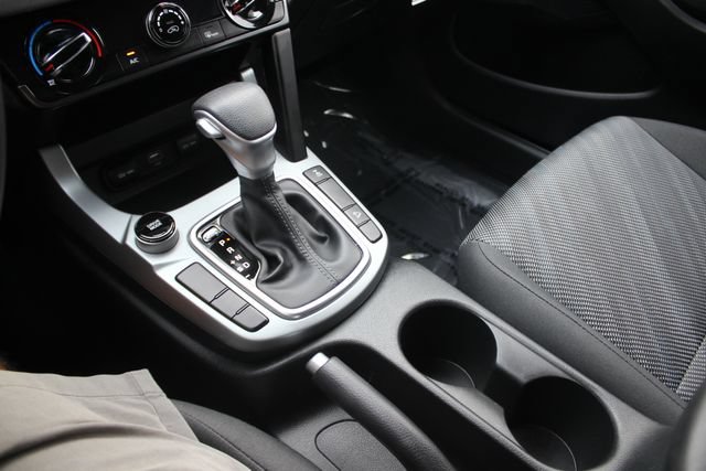 Used 2025 Kia Seltos LX AWD/4WD image 11