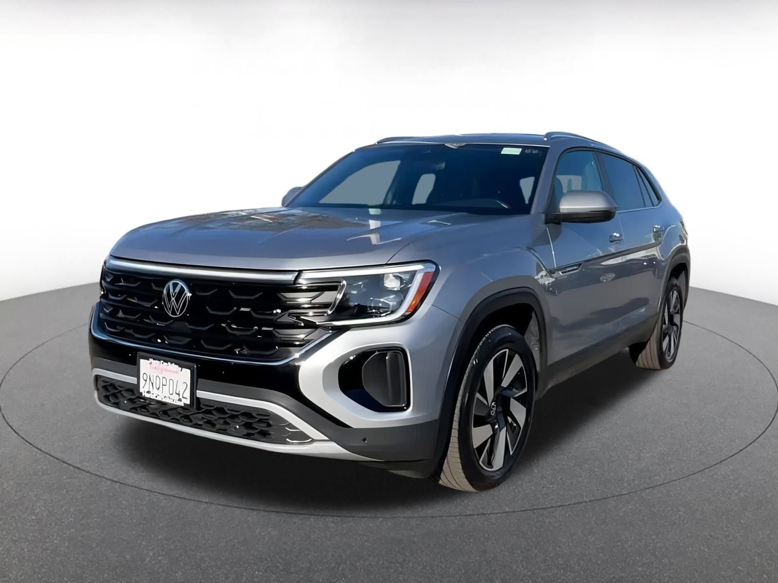 Used 2025 Volkswagen Atlas Cross Sport SE image 7