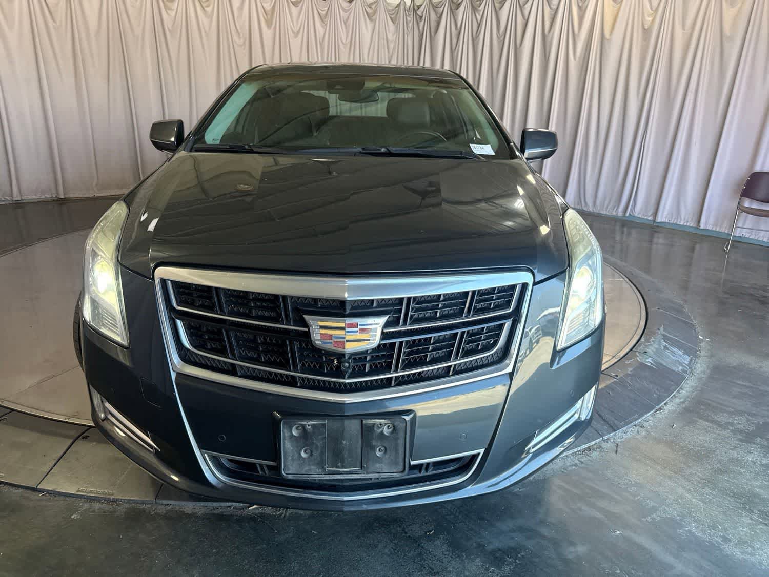 Used 2016 Cadillac XTS Premium FWD image 2
