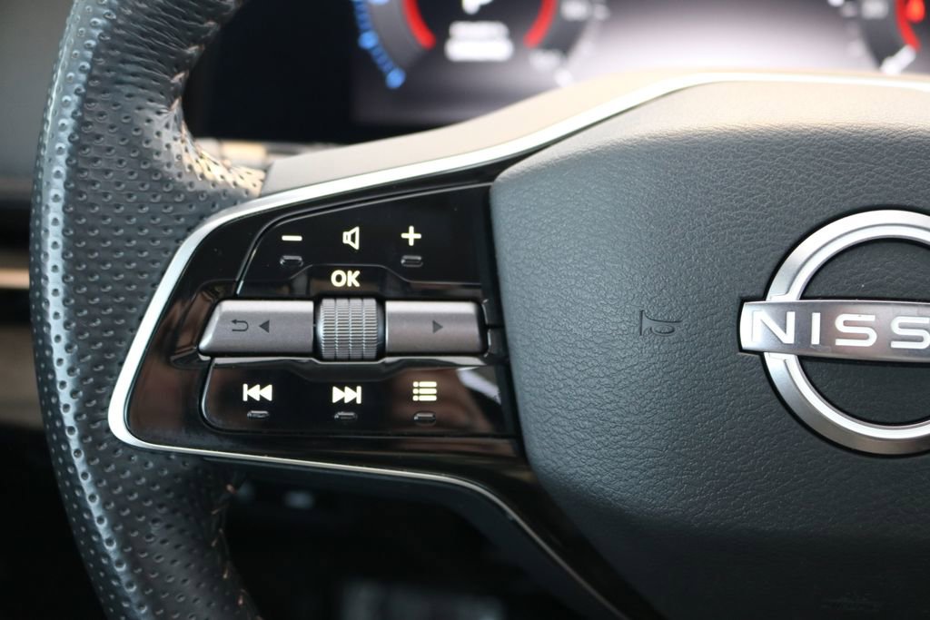 Used 2023 Nissan Ariya AWD image 48