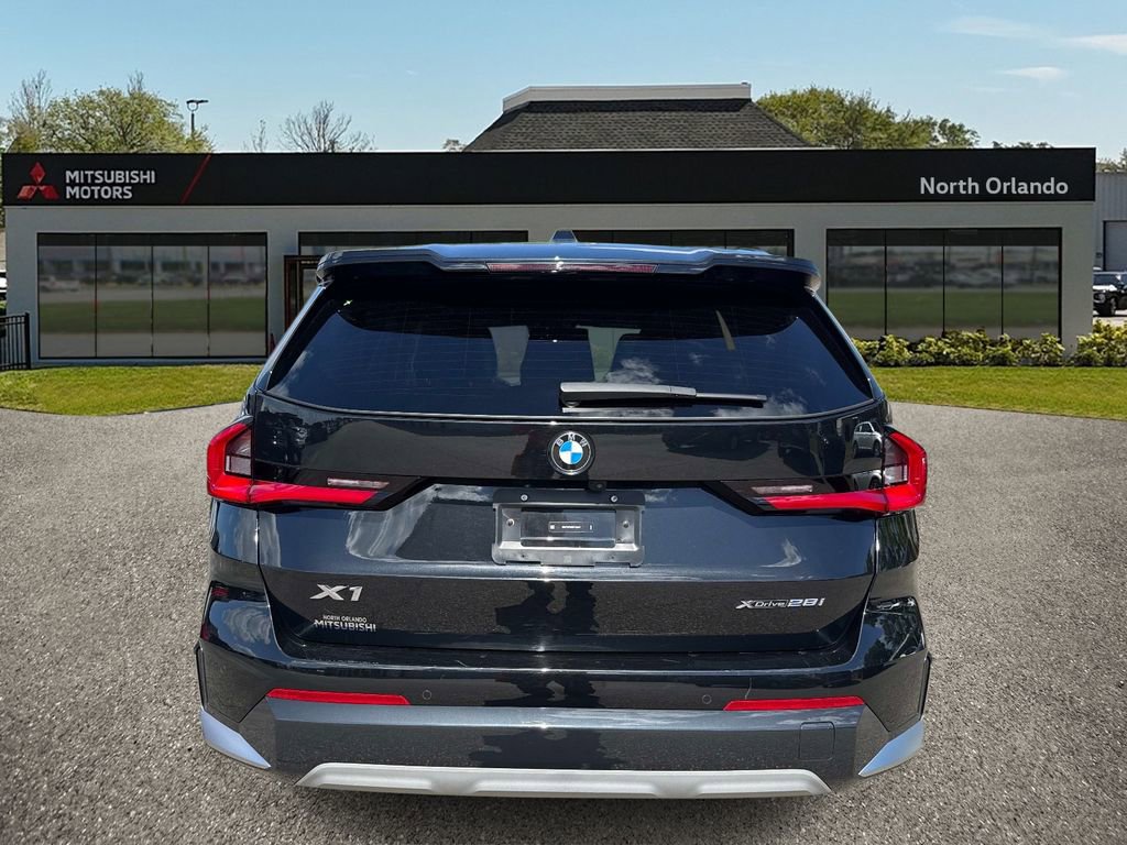 Used 2025 BMW X1 xDrive28i image 4