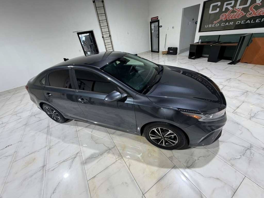 Used 2024 Kia Forte LXS FWD image 5