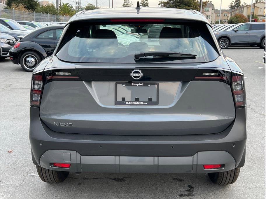 New 2026 Nissan Kicks S image 4