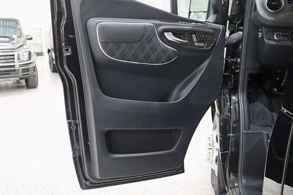 Used 2024 Mercedes-Benz Sprinter 3500 image 37