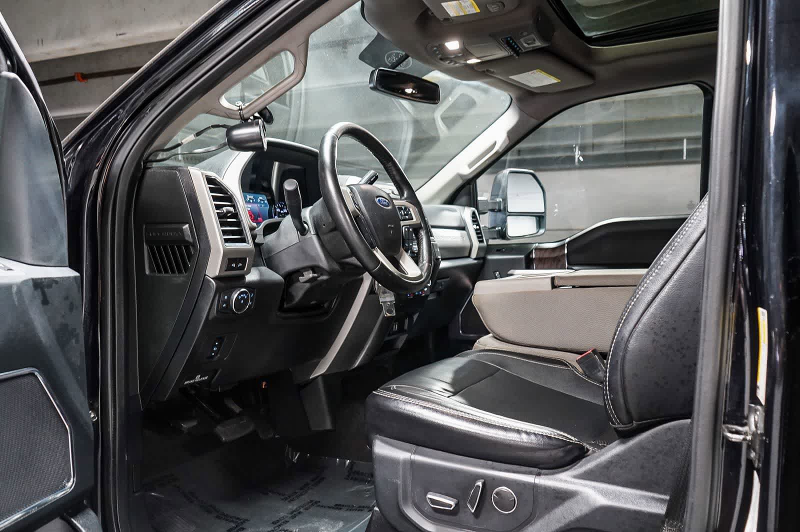 Used 2019 Ford F250 Lariat w/ Lariat Value Package image 15