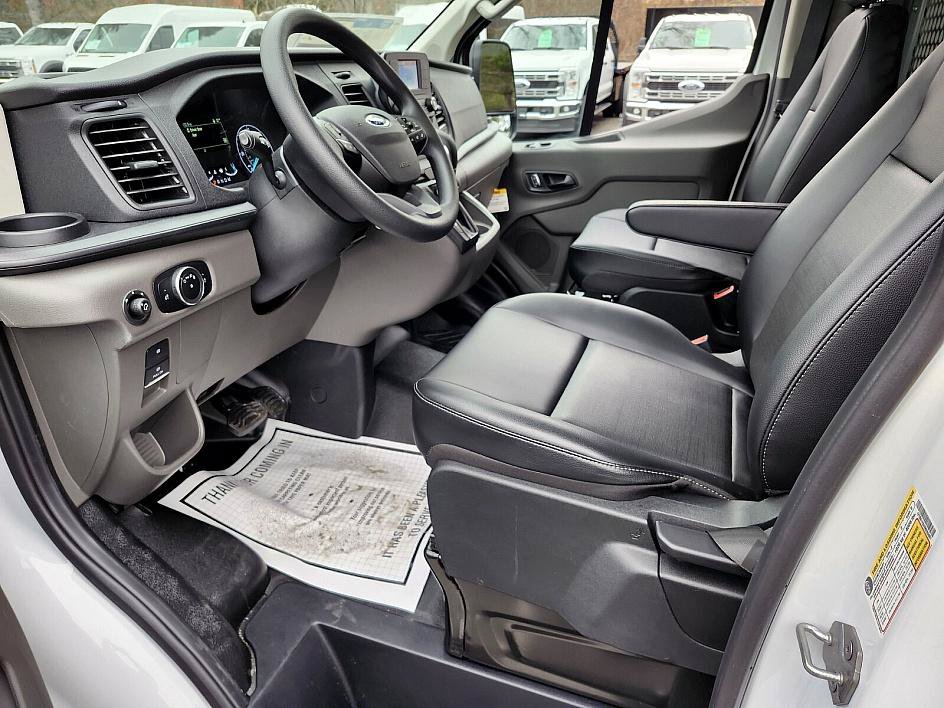 New 2024 Ford Transit 250 Low Roof w/ Load Area Protection Package RWD image 9
