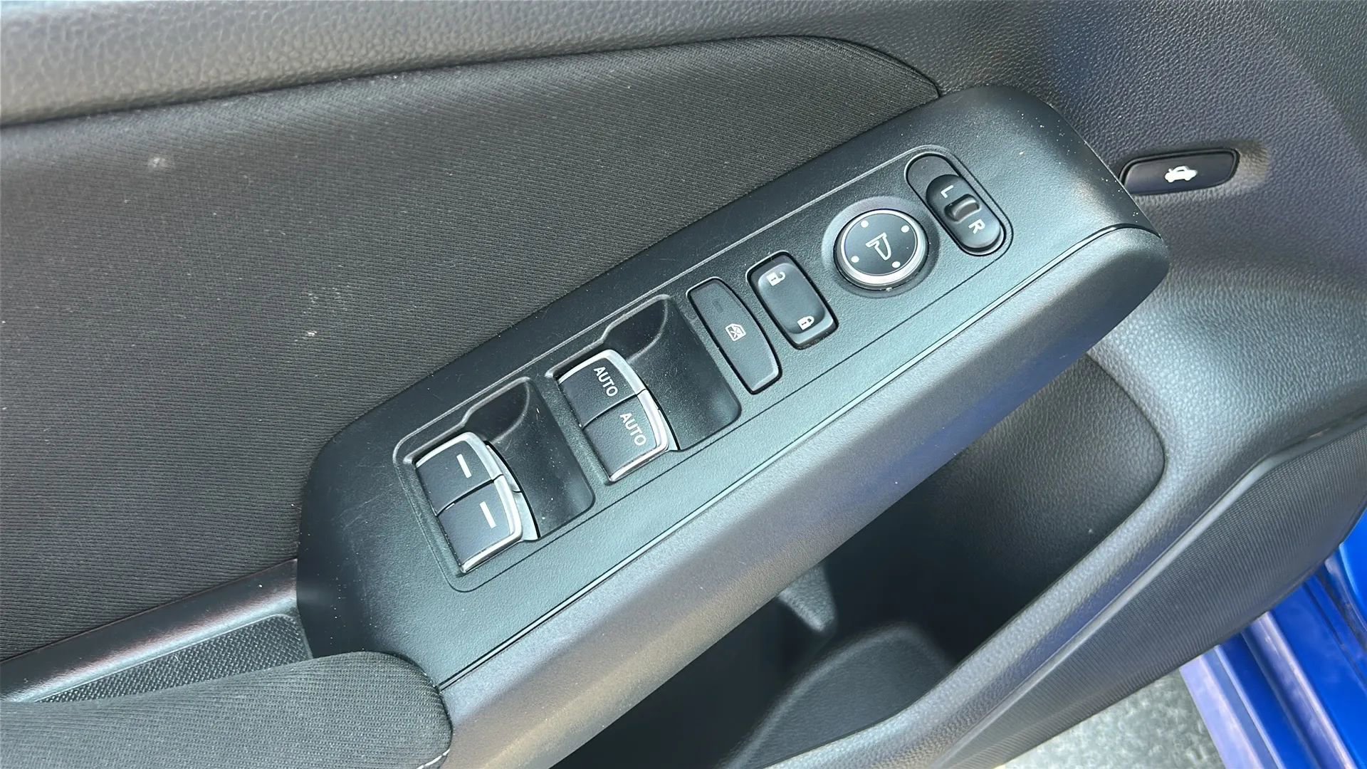 Used 2023 Honda Civic EX image 18