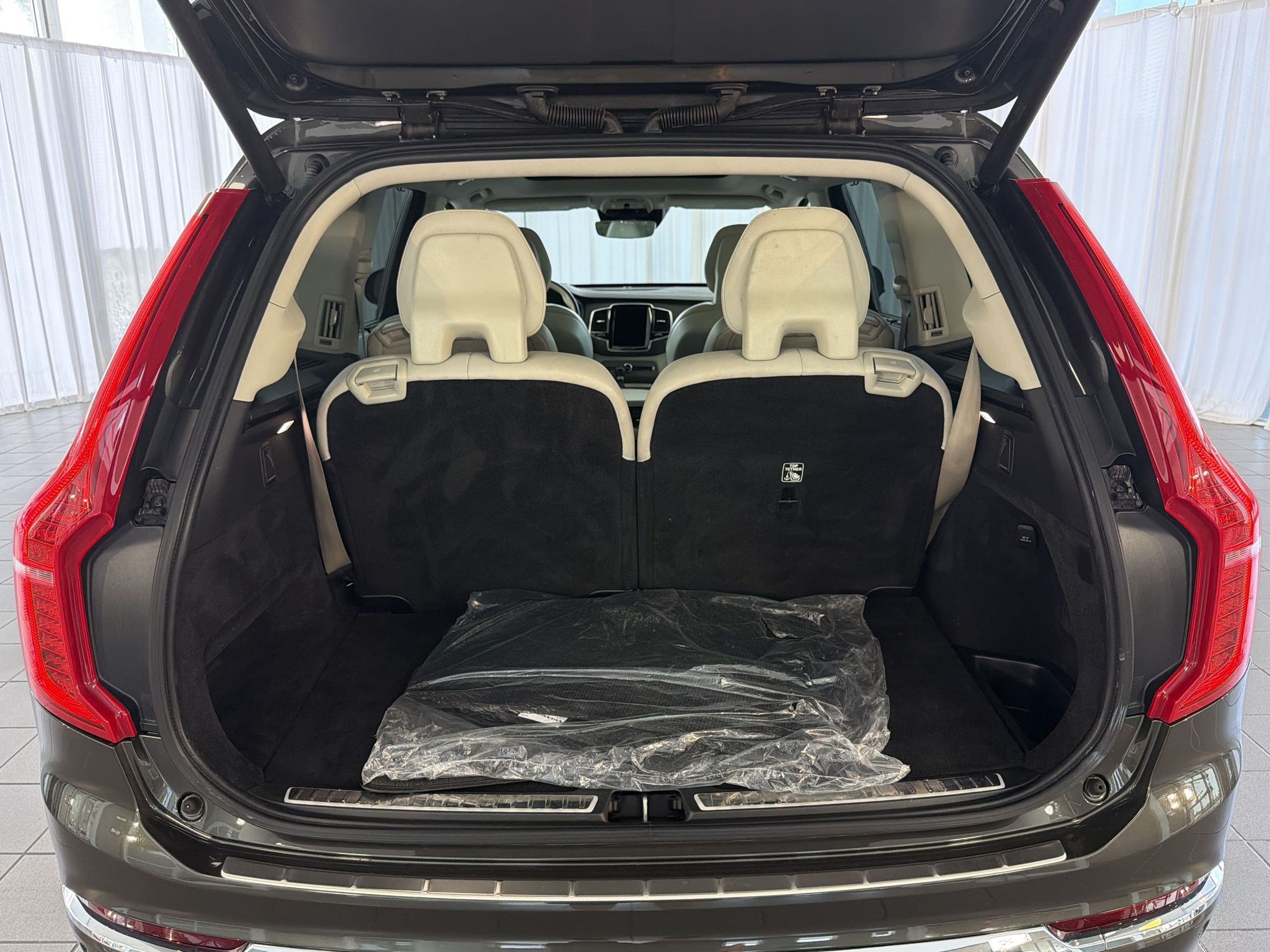 Used 2022 Volvo XC90 T6 Inscription w/ Advanced Package AWD/4WD image 36