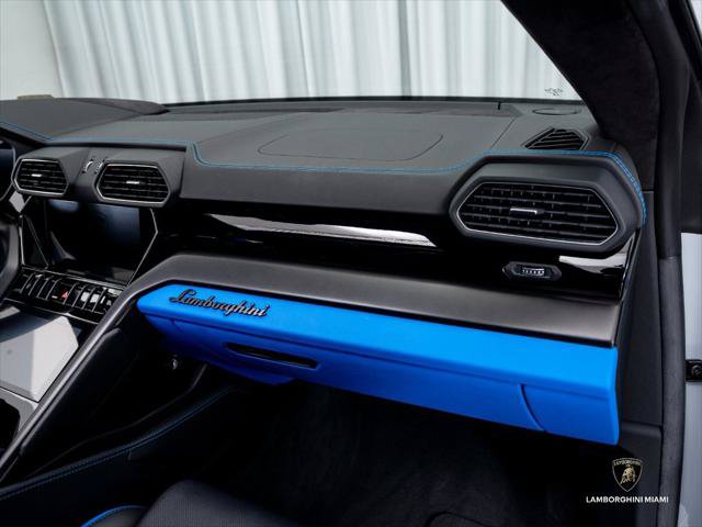 Used 2023 Lamborghini Urus S AWD/4WD image 46