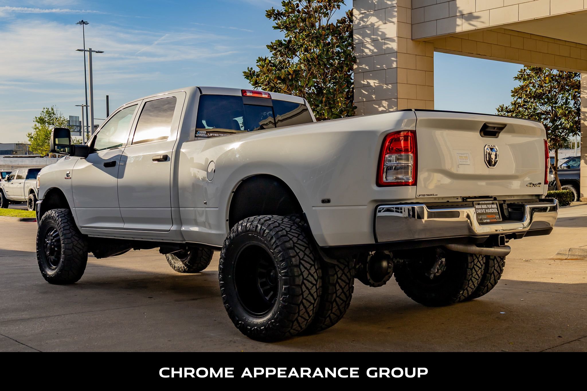 Used 2024 RAM 3500 Tradesman w/ Chrome Appearance Group image 7