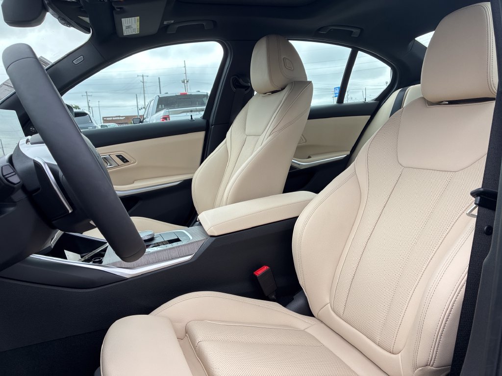 New 2026 BMW 330i xDrive Sedan w/ Premium Package AWD/4WD image 11