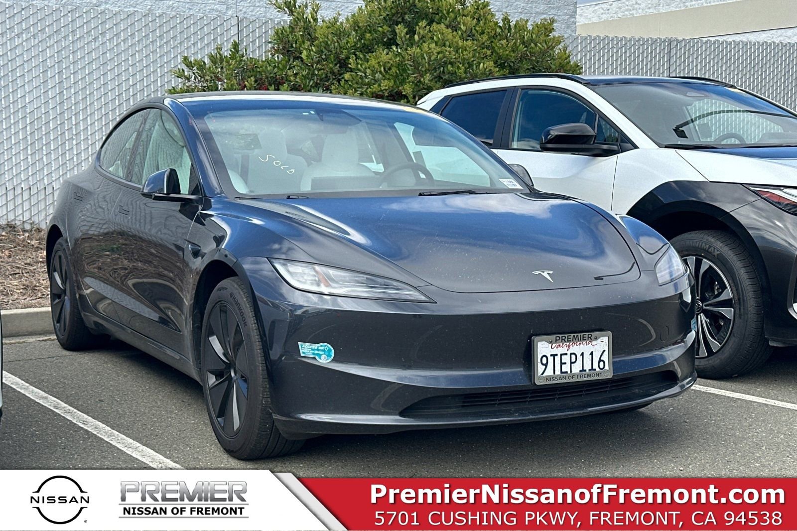Used 2025 Tesla Model 3 image 1
