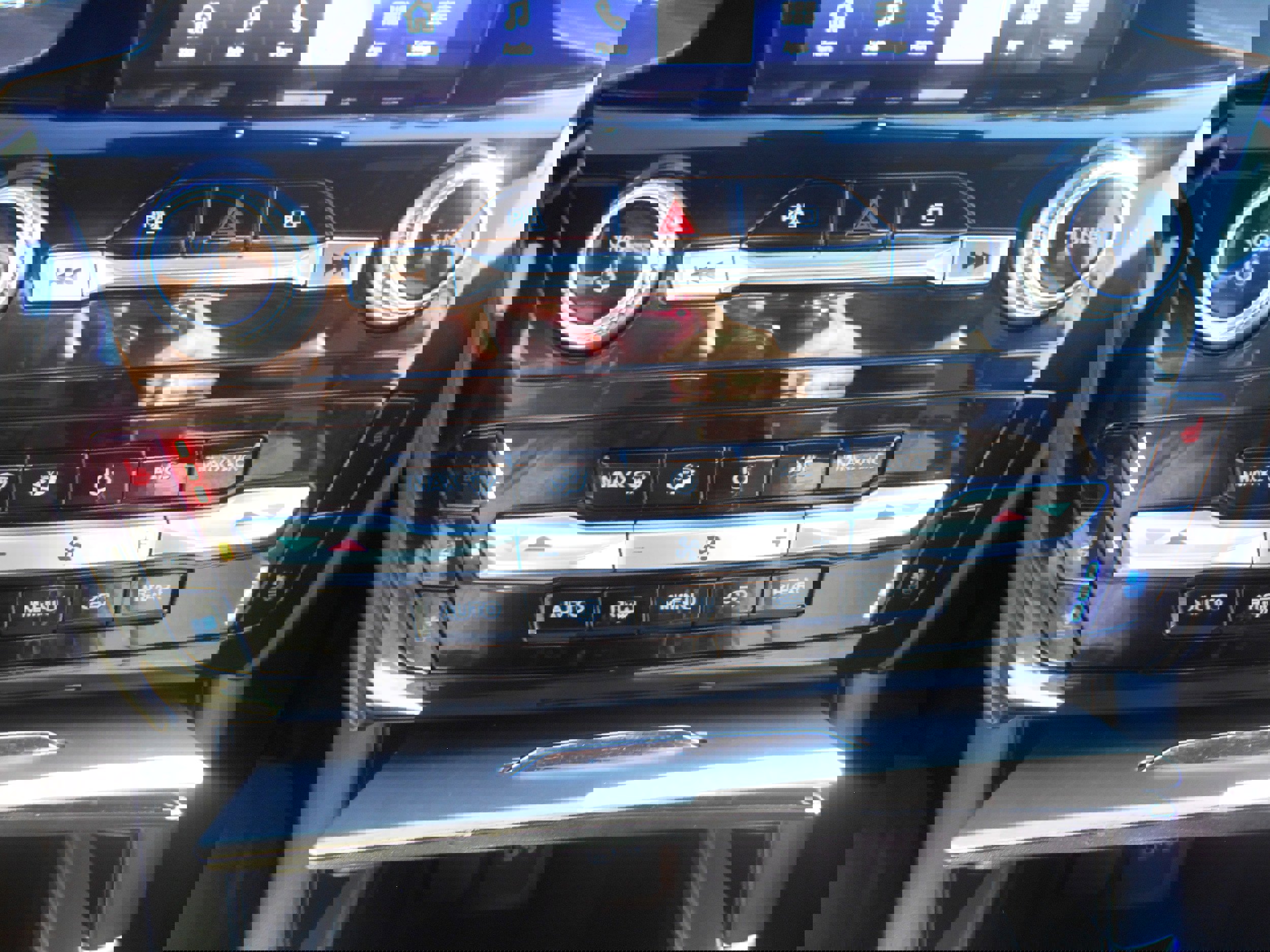 Used 2021 Ford Explorer Platinum w/ Equipment Group 601A image 15