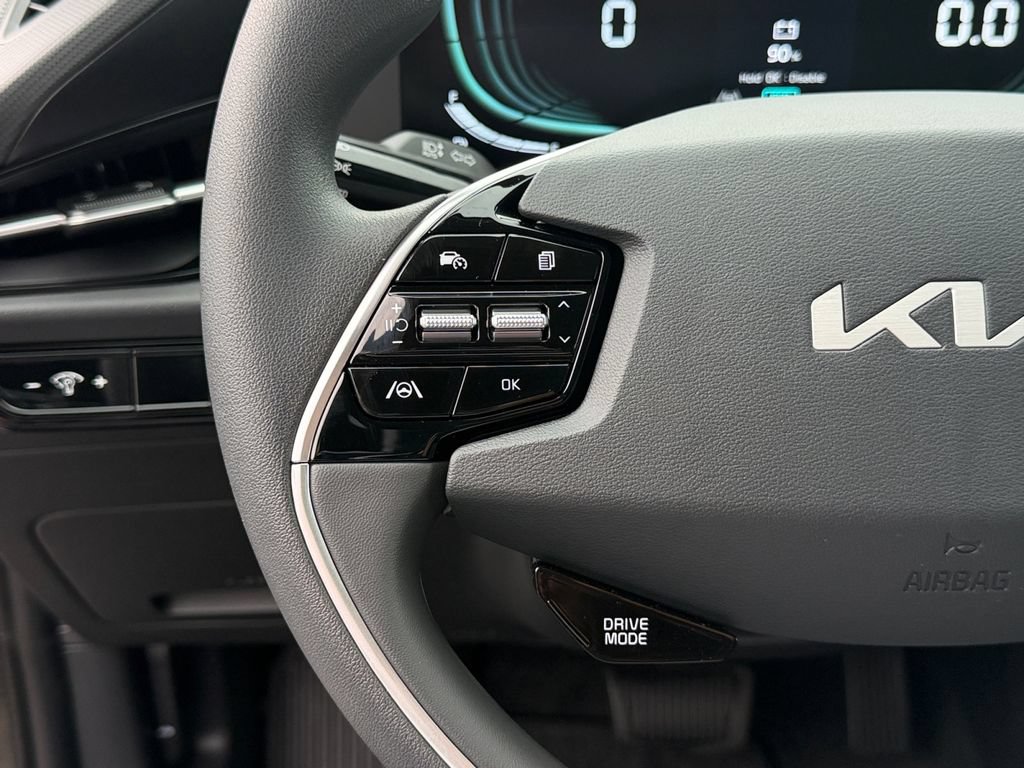 New 2026 Kia Niro LX FWD image 17