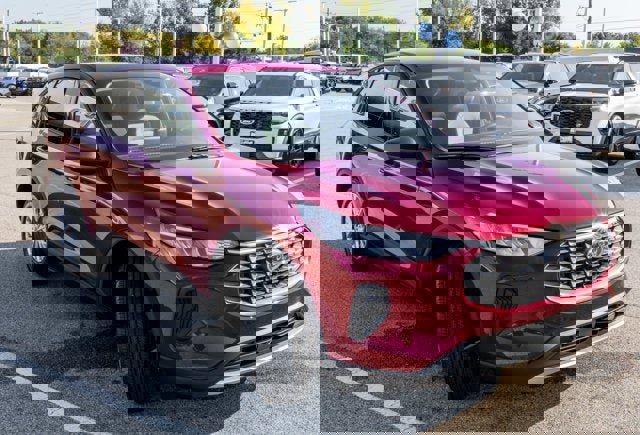 New 2026 Ford Escape Active image 2