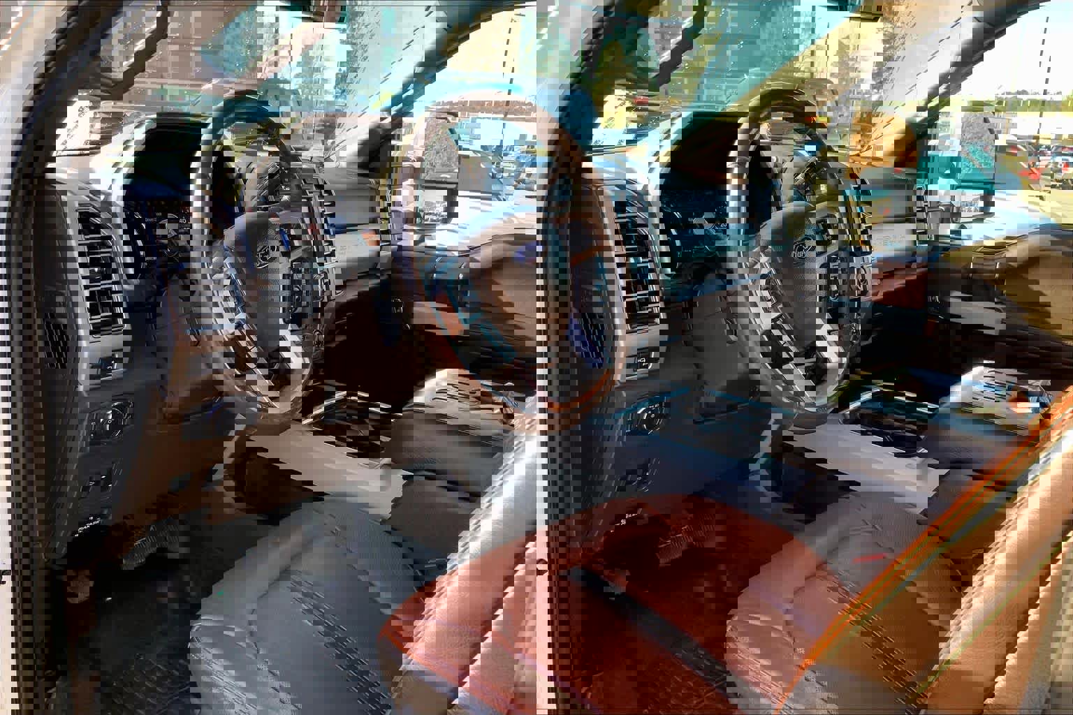 Used 2021 Ford F350 King Ranch w/ King Ranch Ultimate Package image 18