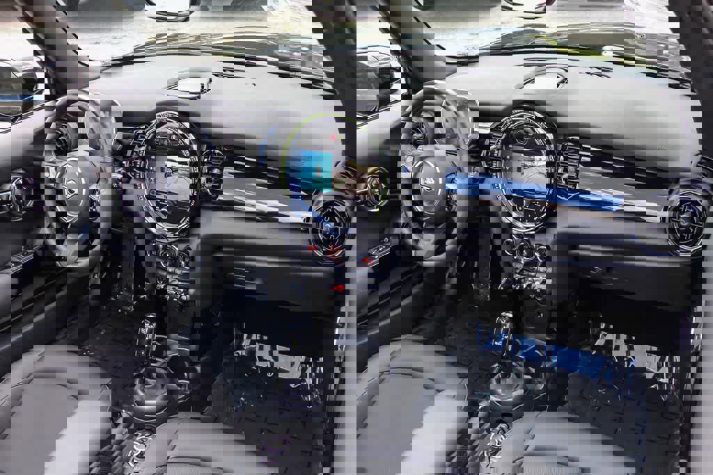 Used 2023 MINI Cooper Convertible image 7