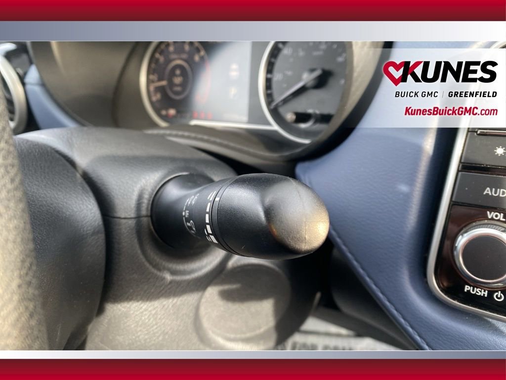 Used 2023 Nissan Versa SV image 22