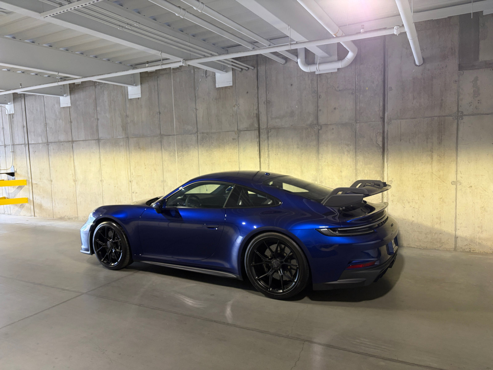 Certified 2024 Porsche 911 GT3 RWD image 3