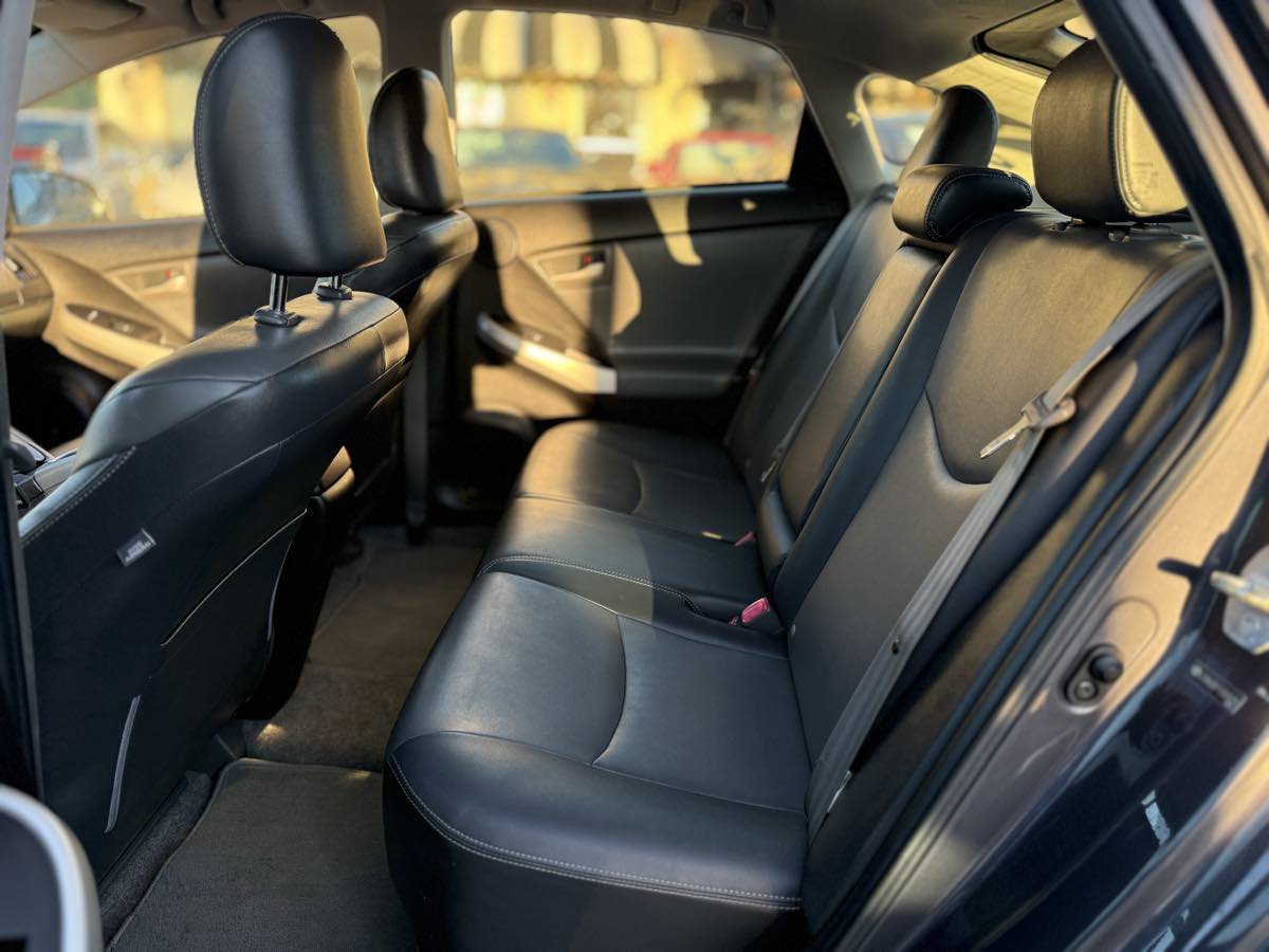 Used 2012 Toyota Prius Prime Advanced image 18