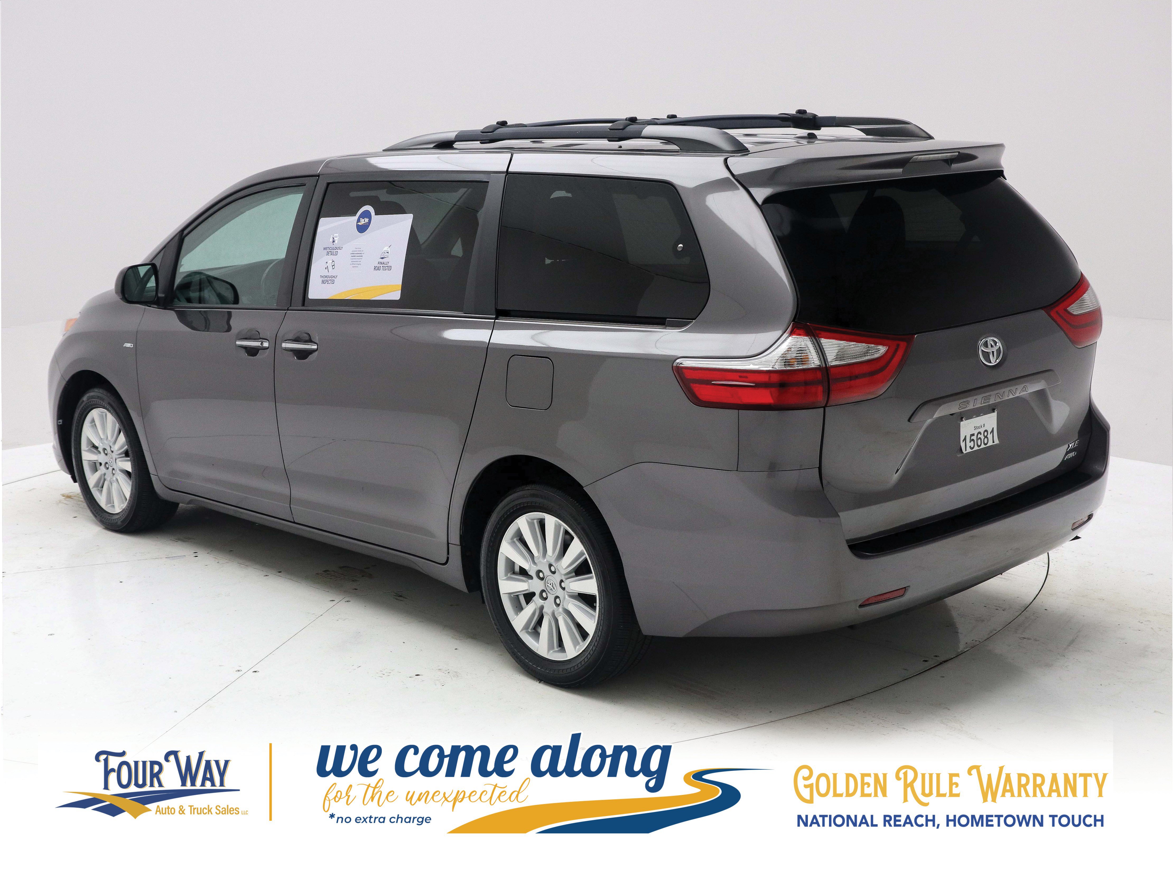 Used 2017 Toyota Sienna XLE AWD/4WD image 6
