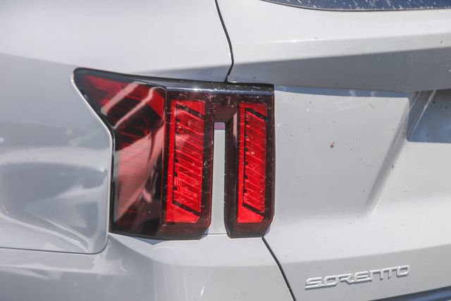 New 2026 Kia Sorento S FWD image 17