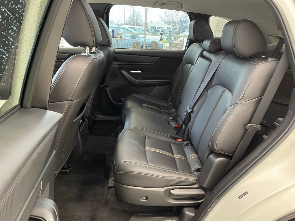 Used 2024 MAZDA CX-90 3.3 Turbo w/ Select Package image 10