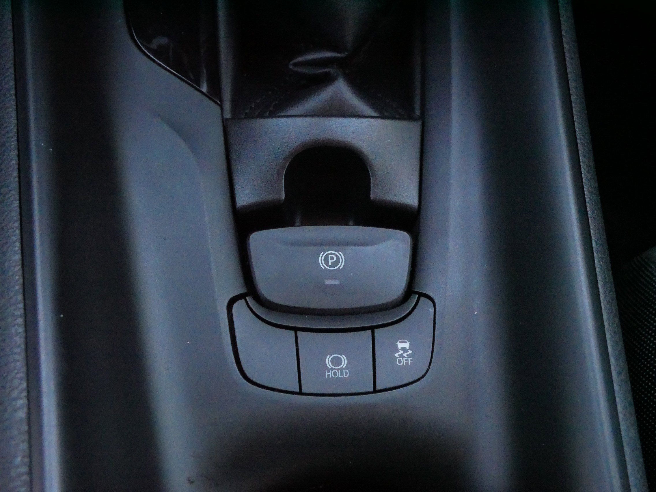 Used 2021 Toyota C-HR LE FWD image 28