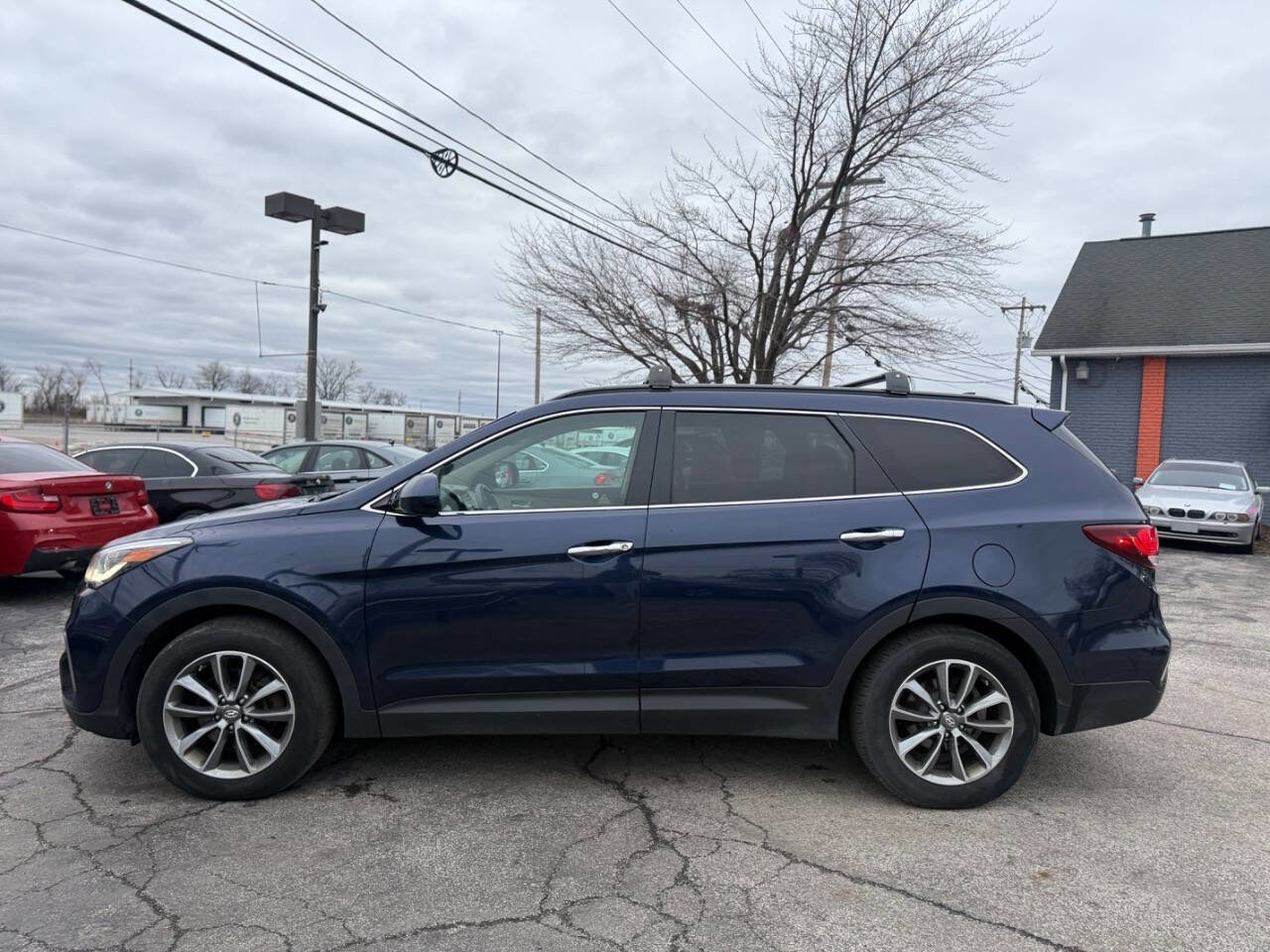 Used 2017 Hyundai Santa Fe SE image 6