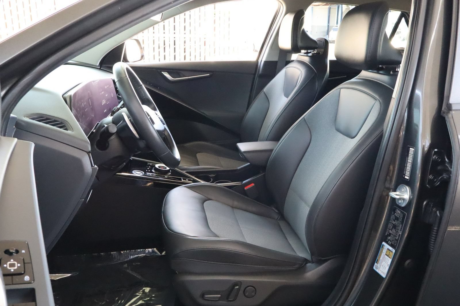 Used 2024 Kia Niro Wind FWD image 20