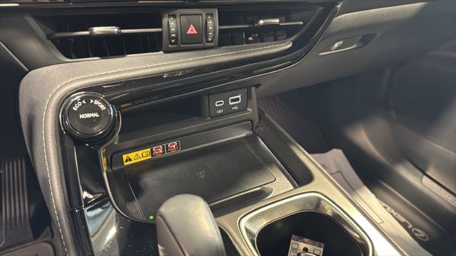 Certified 2025 Lexus NX 350 AWD w/ Accessory Package (2T) image 39