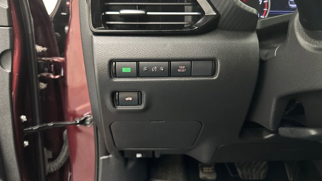 Certified 2020 Nissan Sentra SV image 18