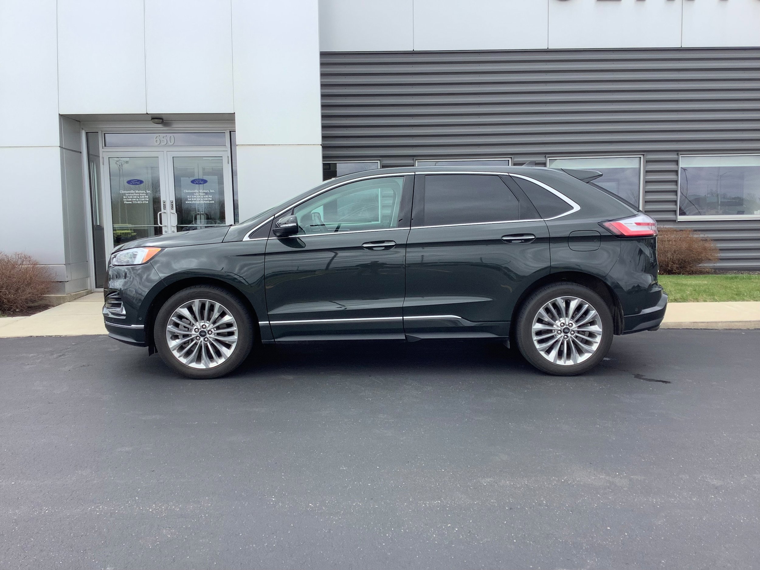 Used 2024 Ford Edge Titanium w/ Titanium Elite Package AWD/4WD image 2