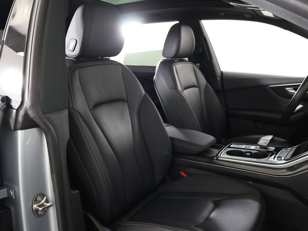 Used 2023 Audi Q8 Premium w/ Black Optic Package AWD/4WD image 29