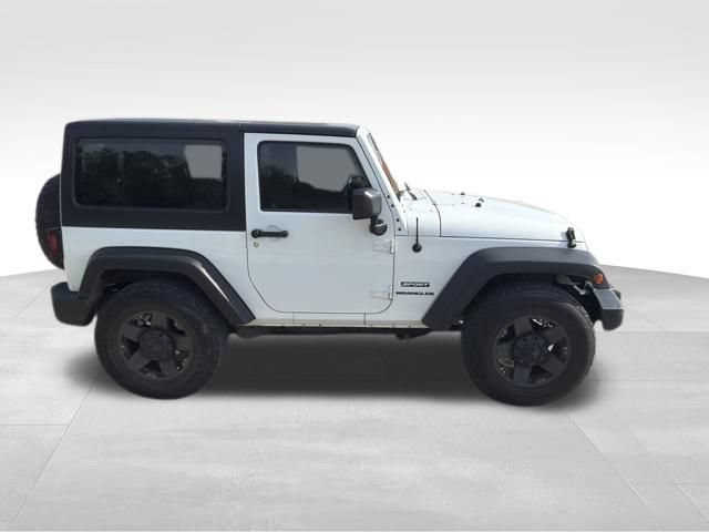Used 2015 Jeep Wrangler Sport w/ Quick Order Package 24S AWD/4WD image 2