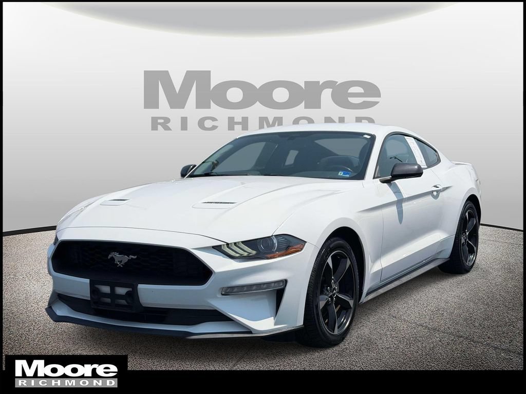 Used 2018 Ford Mustang Coupe RWD image 7
