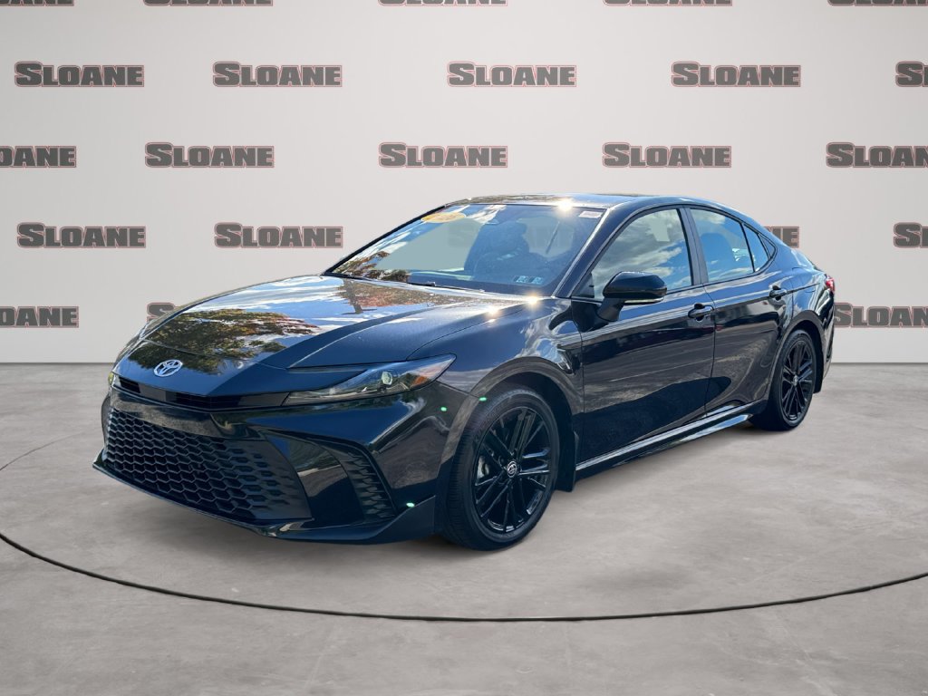 Used 2026 Toyota Camry SE w/ Convenience Package FWD image 1
