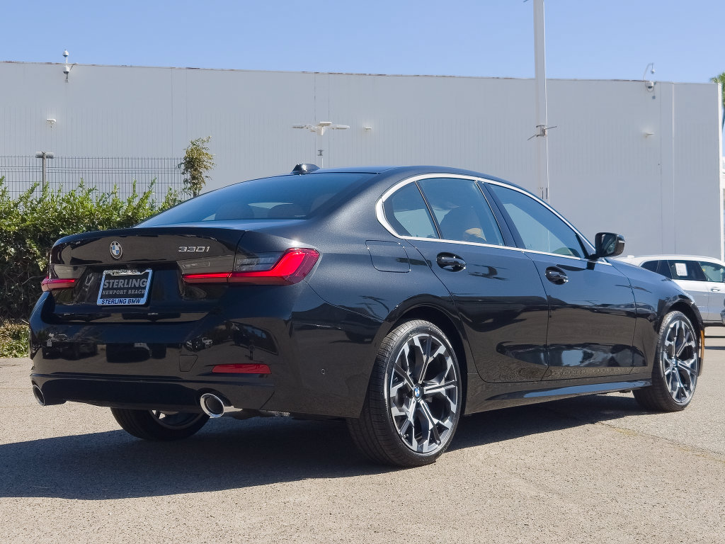 New 2026 BMW 330i Sedan w/ Premium Package RWD image 4