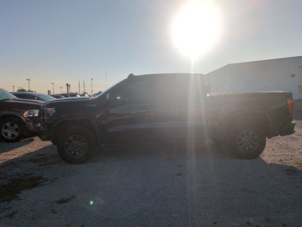 Used 2025 GMC Sierra 1500 AT4X AWD/4WD image 8