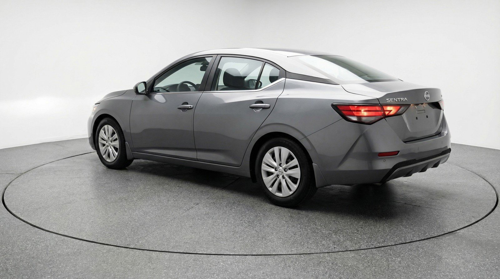 Used 2025 Nissan Sentra S image 6