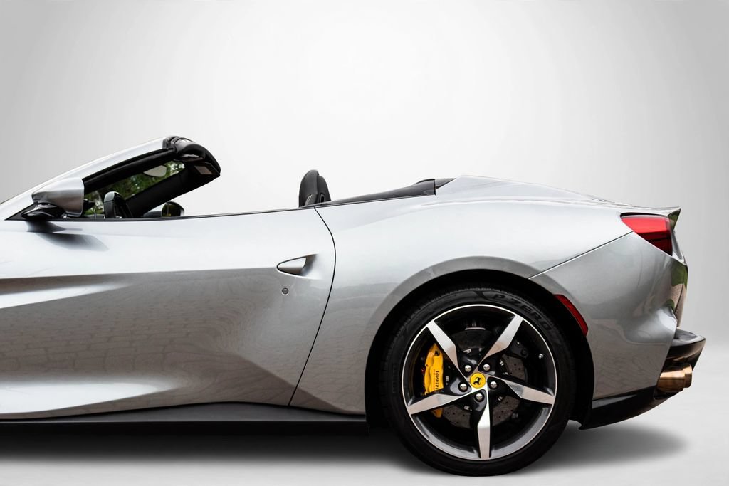 Certified 2022 Ferrari Portofino M RWD image 27
