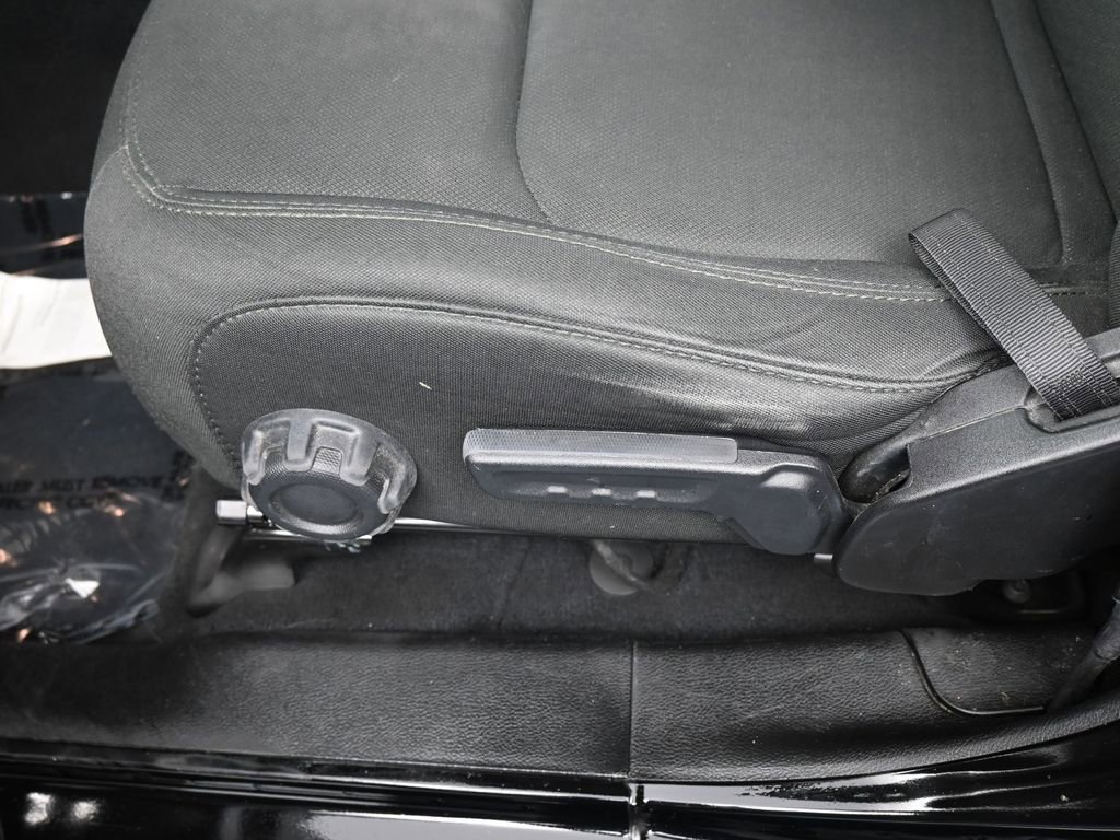 Used 2022 Jeep Wrangler Unlimited Sport image 13