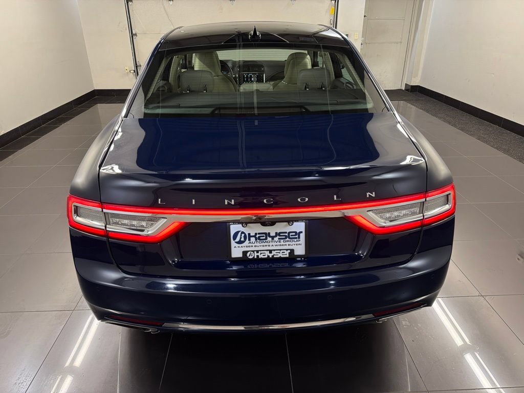 Used 2018 Lincoln Continental Reserve AWD/4WD image 5