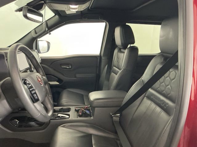 Used 2022 Nissan Frontier PRO-4X w/ Pro-4X Premium Package image 14
