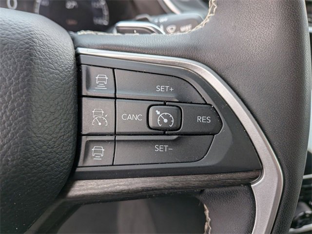 Used 2024 Jeep Grand Cherokee L Limited w/ Luxury Tech Group II image 20